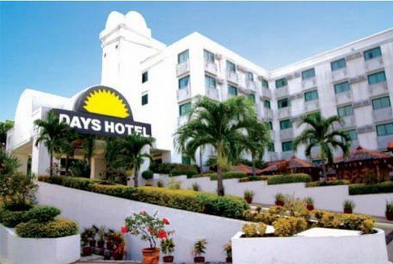 Days Hotel Mactan Cebu Lapu-Lapu City Exterior photo